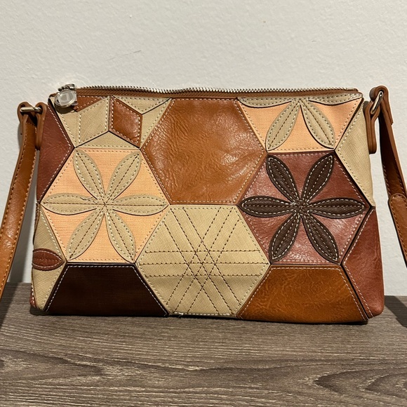 leather crossbody bag - Picture 3 of 8